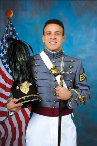 Memorial image honoring 1LT Stephen H. Broadus (USMA '19)