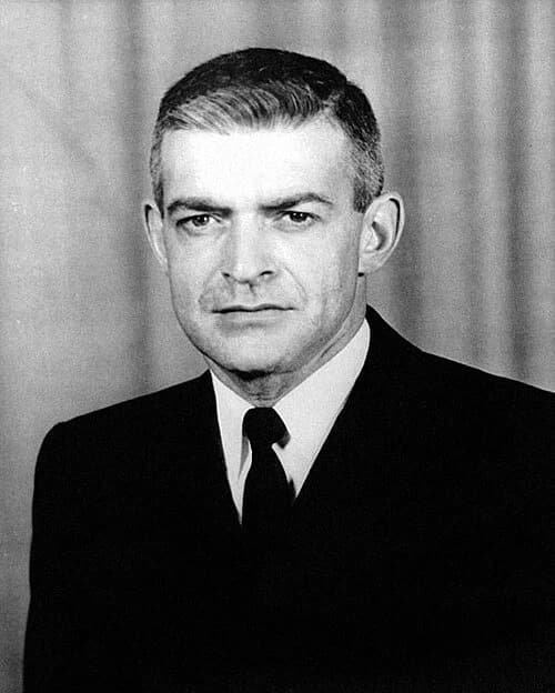 Memorial image honoring LT Vincent R. Capodanno