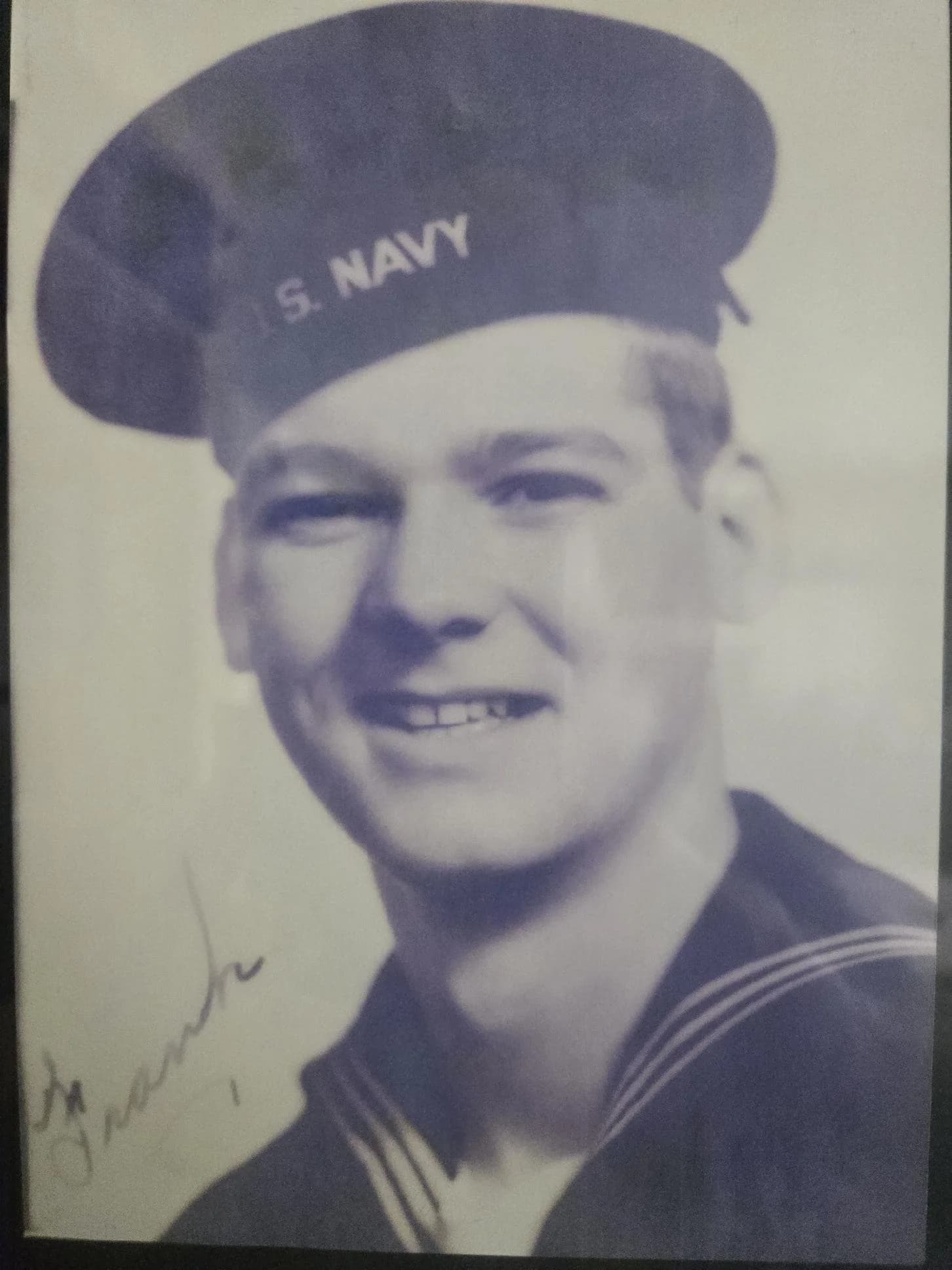 Memorial image honoring F1C Frank Kaszer