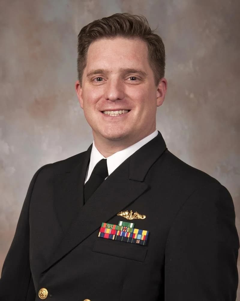 Memorial image honoring LT John E. Grider (USNA '10)